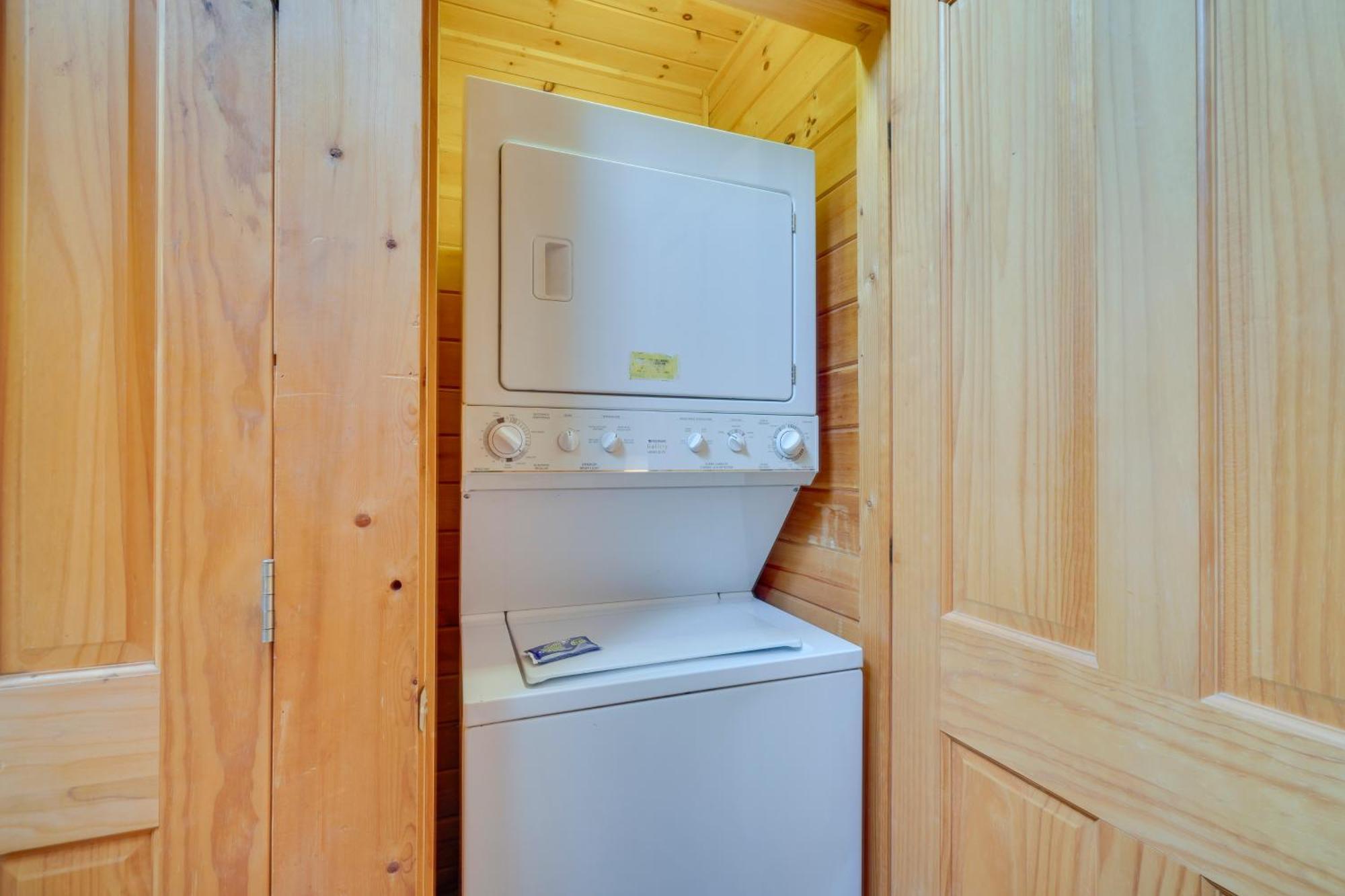 Gatlinburg Cabin With Hot Tub About 11 Miles To Downtown Exterior foto
